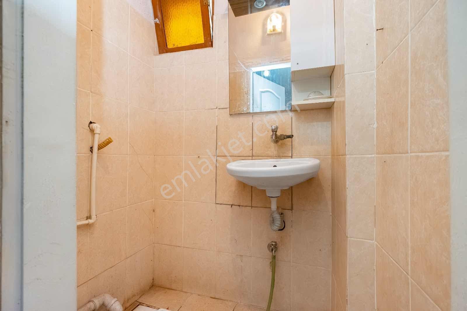 Kuzeyyaka Mah Ana Cadde Üstünde Satılık Köşe Dükkan - Görsel 9