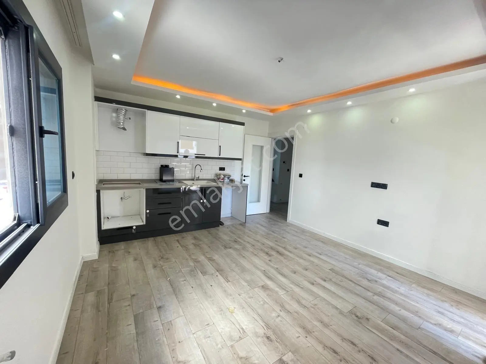 Didim'in Tam Merkezinde Satılık 2+1 Geniş Balkonlu Modern Daire