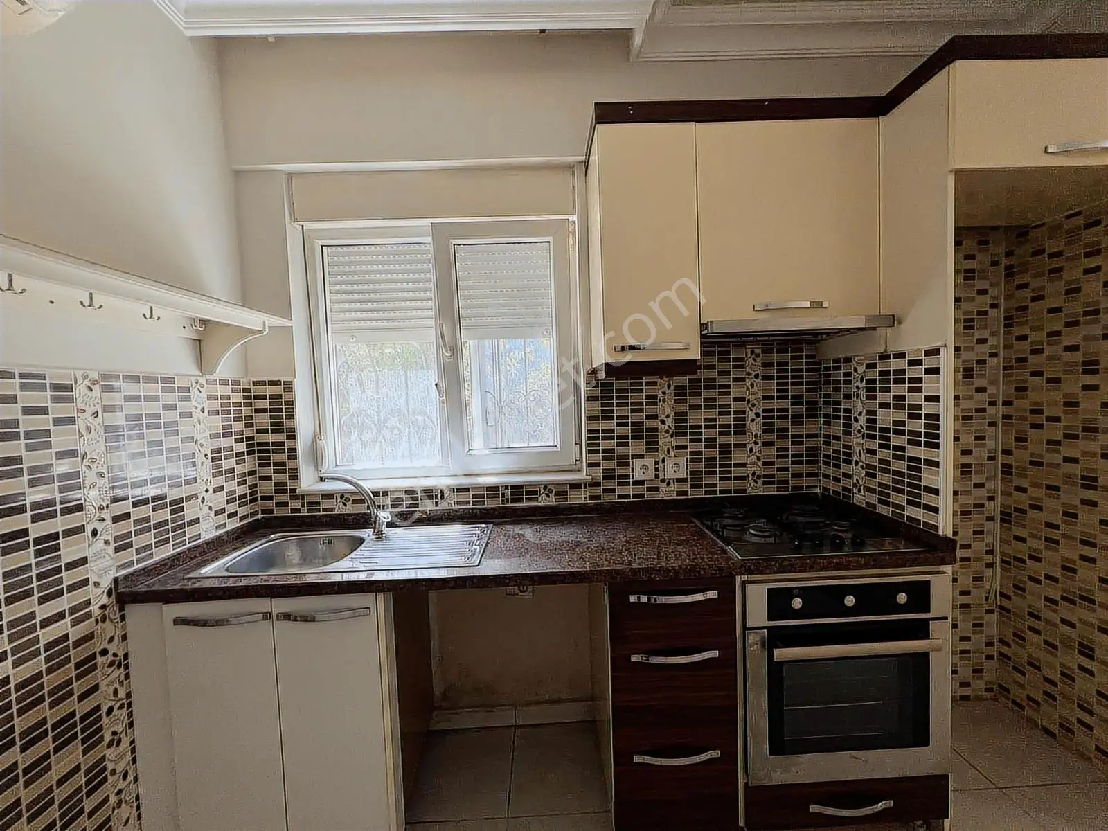 Merkezi Konum Da Eşyasız 2+1 Kiralık Daire - Görsel 15