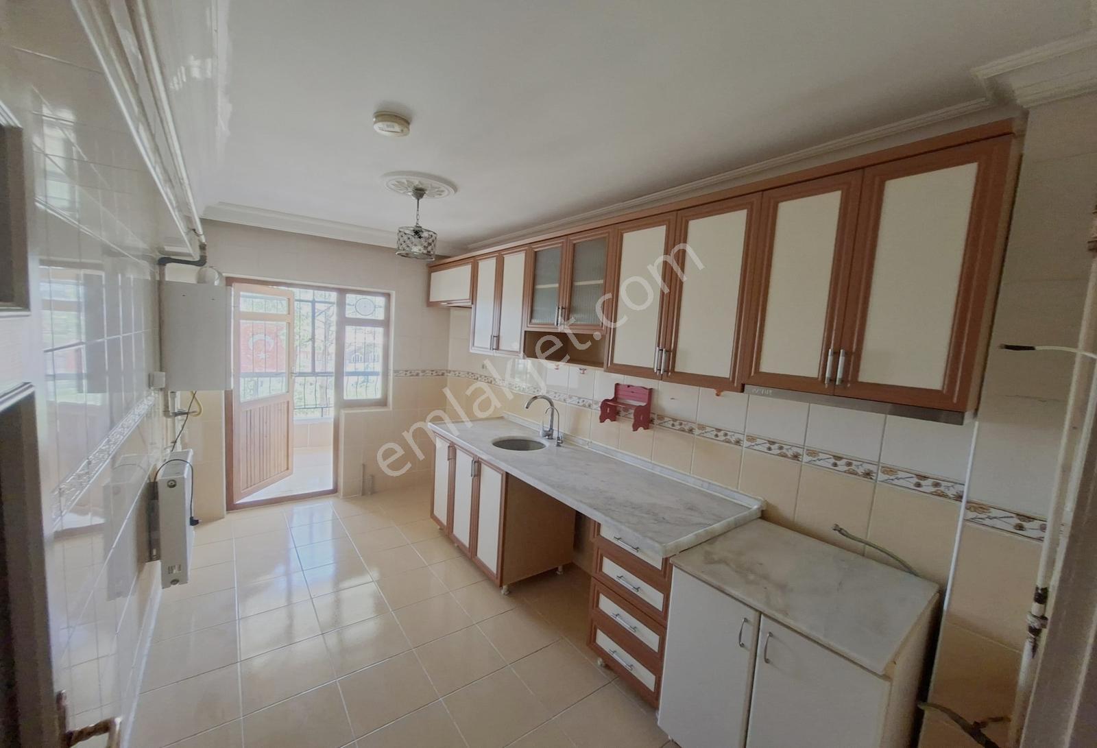 Ufuktepe Cd. Üzeri Pazar Yeri Yakını 3+1 Kiralık Daire - Görsel 21