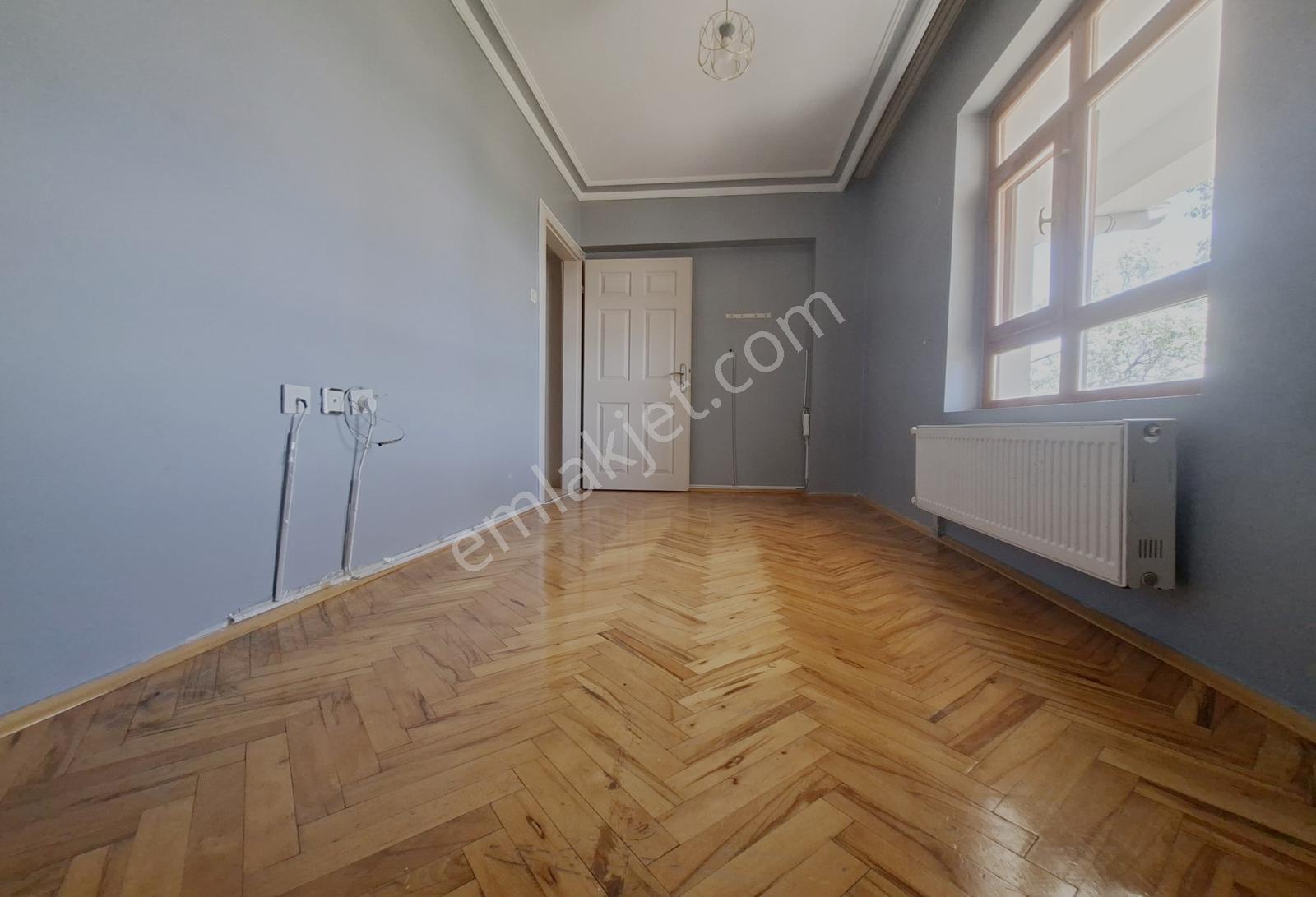 Ufuktepe Cd. Üzeri Pazar Yeri Yakını 3+1 Kiralık Daire - Görsel 17