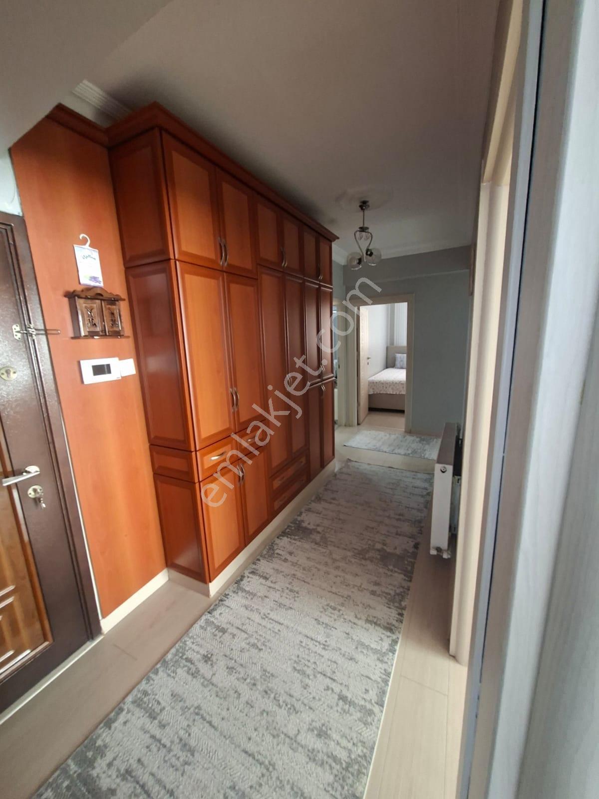 Güngören Merkez Mahallesinde Satılık 4+1 Daire - Görsel 24