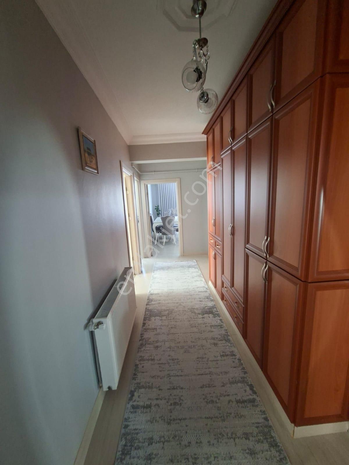 Güngören Merkez Mahallesinde Satılık 4+1 Daire - Görsel 18