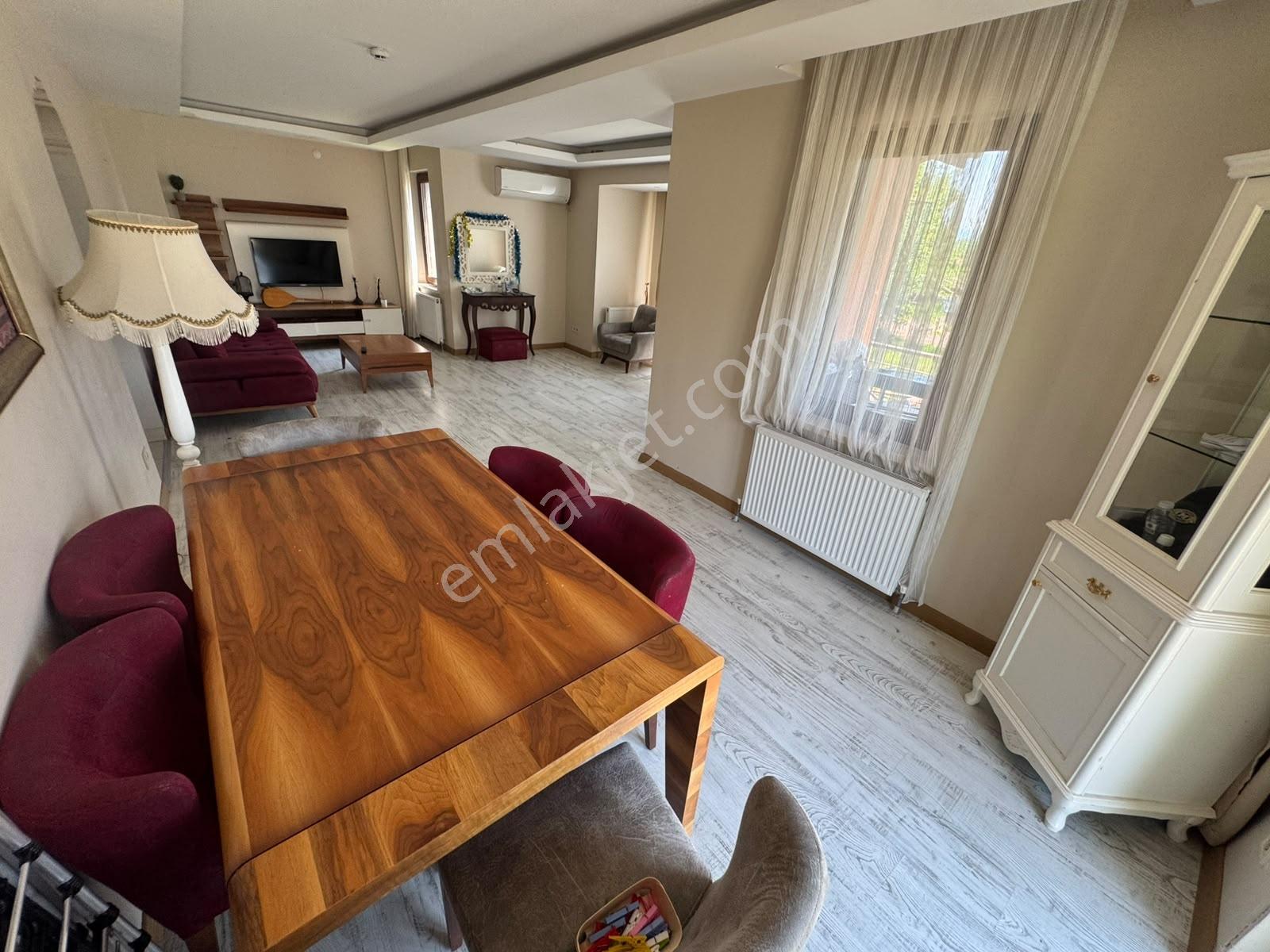 Crystal Continental Sitesinde Satılık 5+1 Villa - Görsel 17