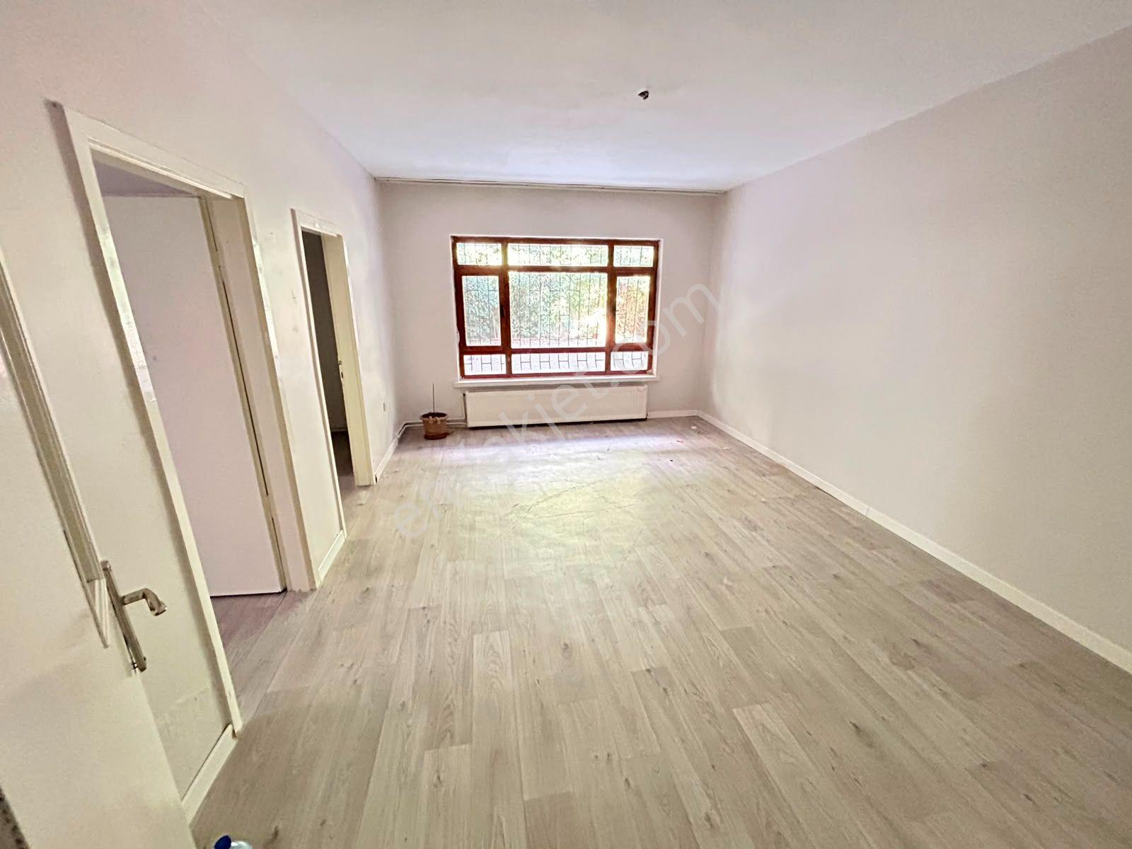 Taner'den Sokullu Perçem Sk'ta 3+1 Düz Giriş Kombili Mantolamalı - Görsel 15