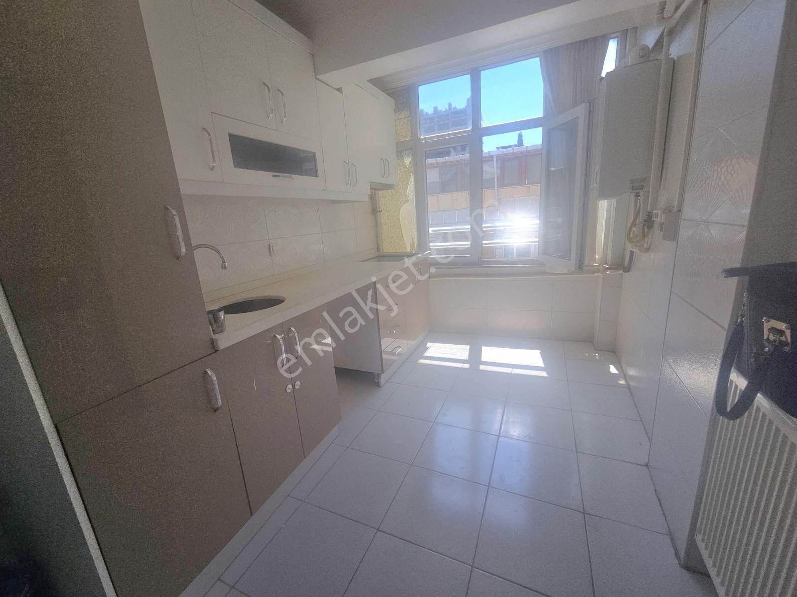 Atatürk Mahallesi Salı Pazarı Mevki 3 Kat 3+1 Kiralık - Görsel 4