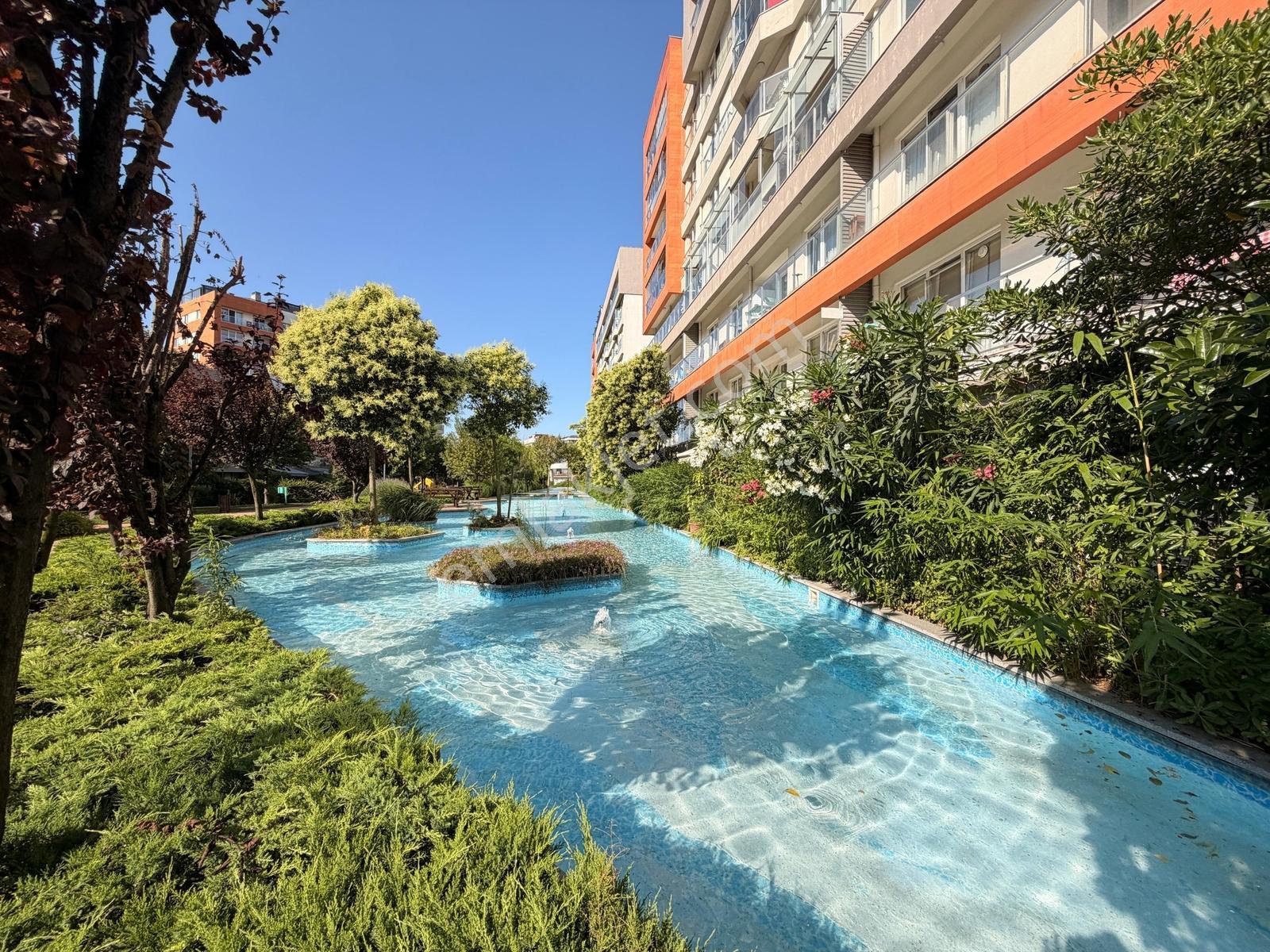 Sultanbeyli Suryapı İdilla'da Satılık Eşyalı 1+1 Lüks Daire