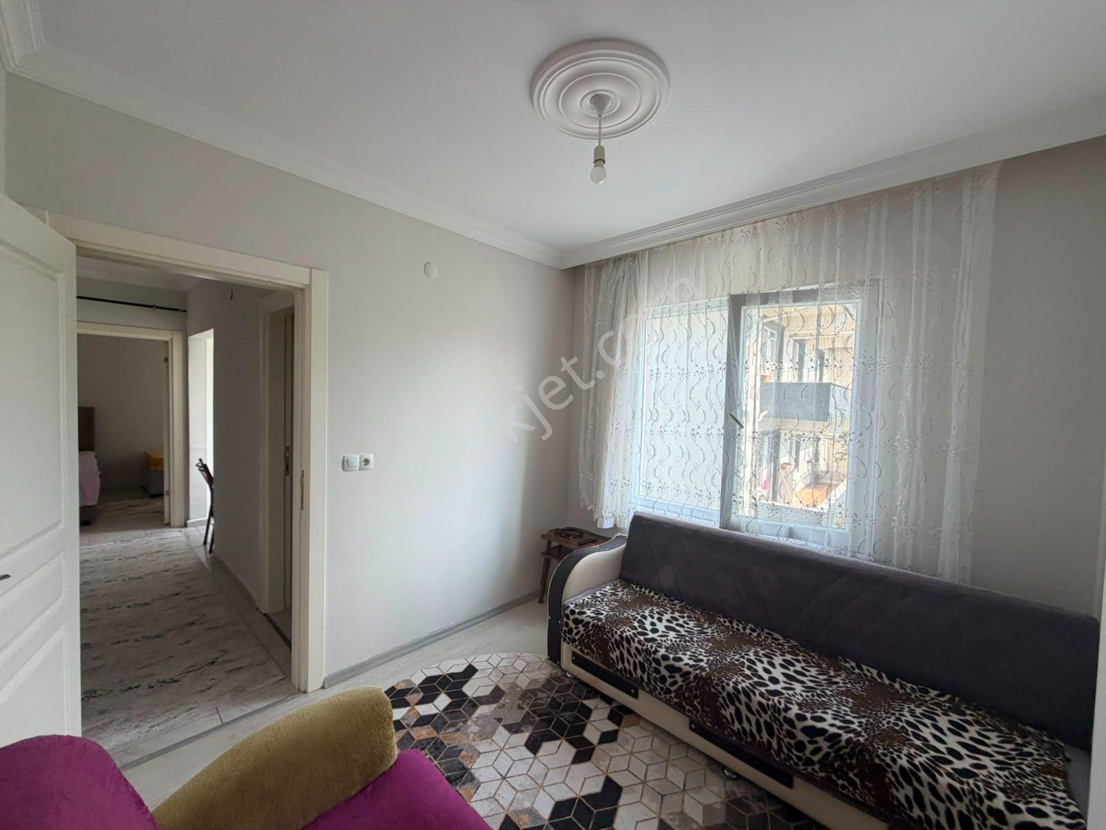 Pınar Mahallesi Cadde Üzeri Kiralık 2+0 Eşyalı Arakat Daire - Görsel 9