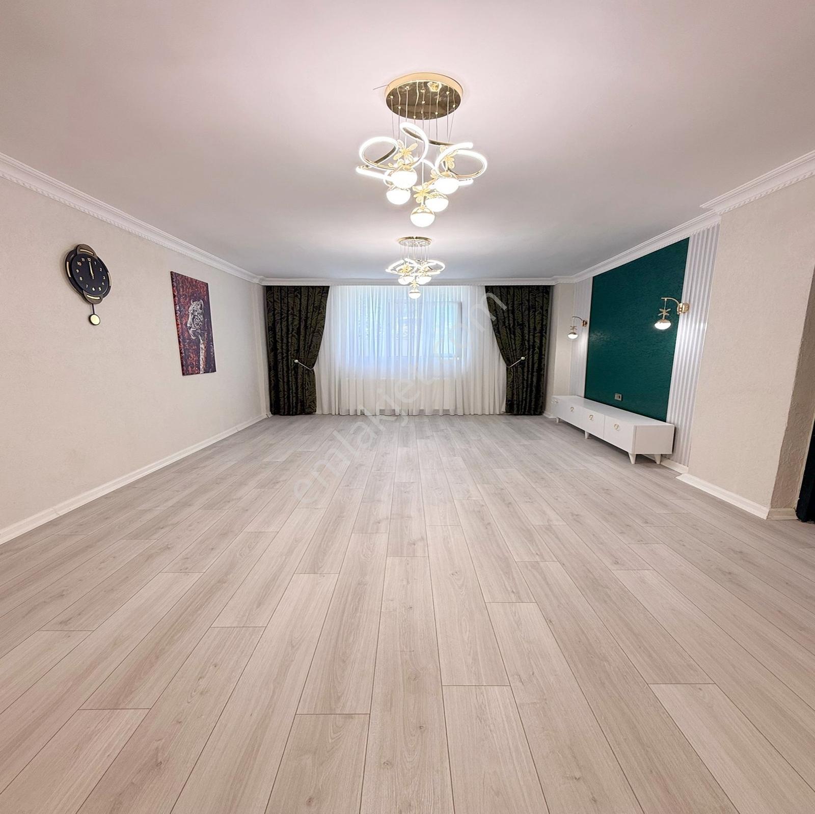 Kumburgaz Da Denize Ve E5e Yürüme Mesafesinde Satılık Lüx 3+1 - Görsel 5