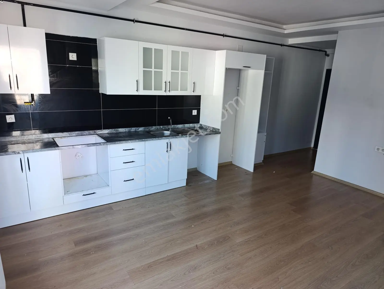 Huzurevlerinde 2+1 Hasarsız D.gazlı Çıft Banyolu Daire - Görsel 17