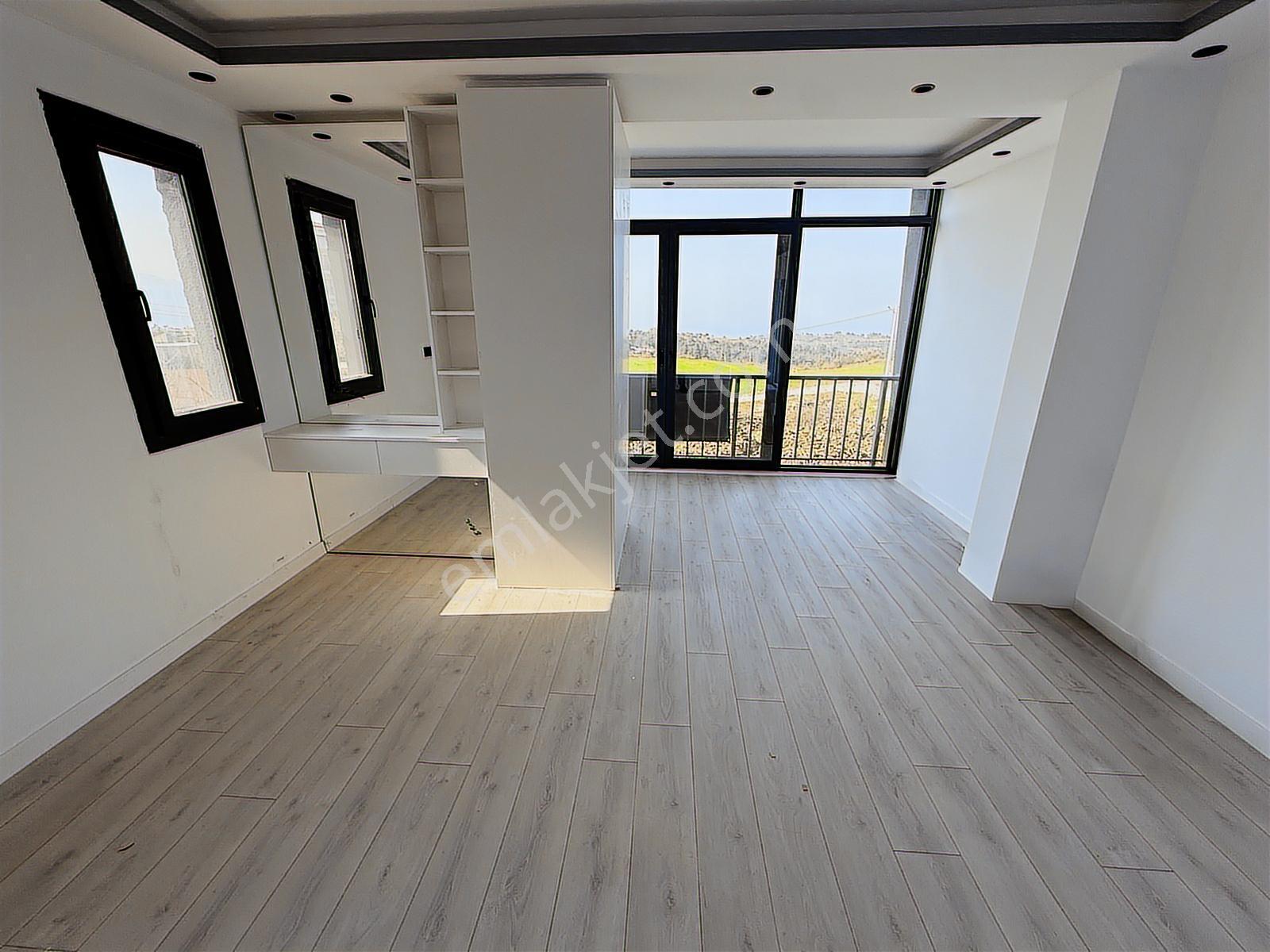Kuşadası Yaylaköy'de Deniz Manzaralı Özel Havuzlu Lüks Villa - Görsel 24