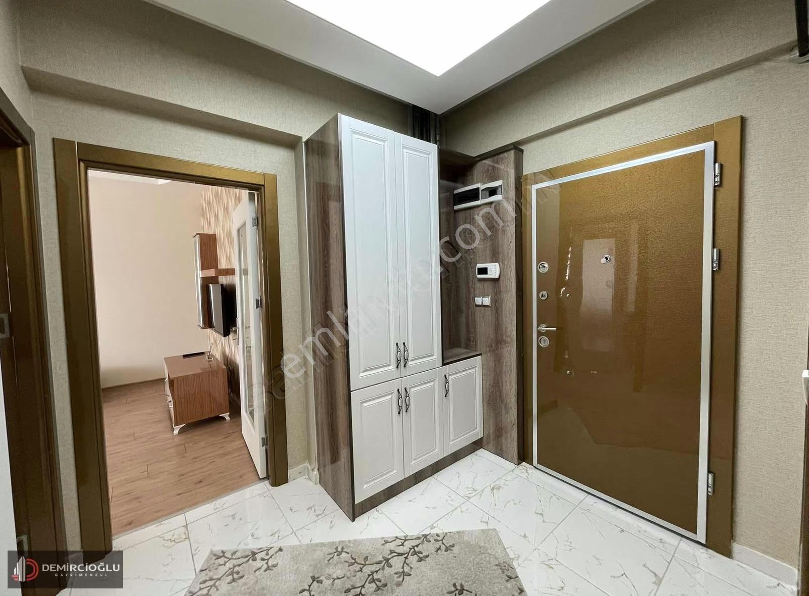 Tramvay Hattında Üniversite Yakınında 2,5+1 Eşyalı Lüx Kiralık - Görsel 21