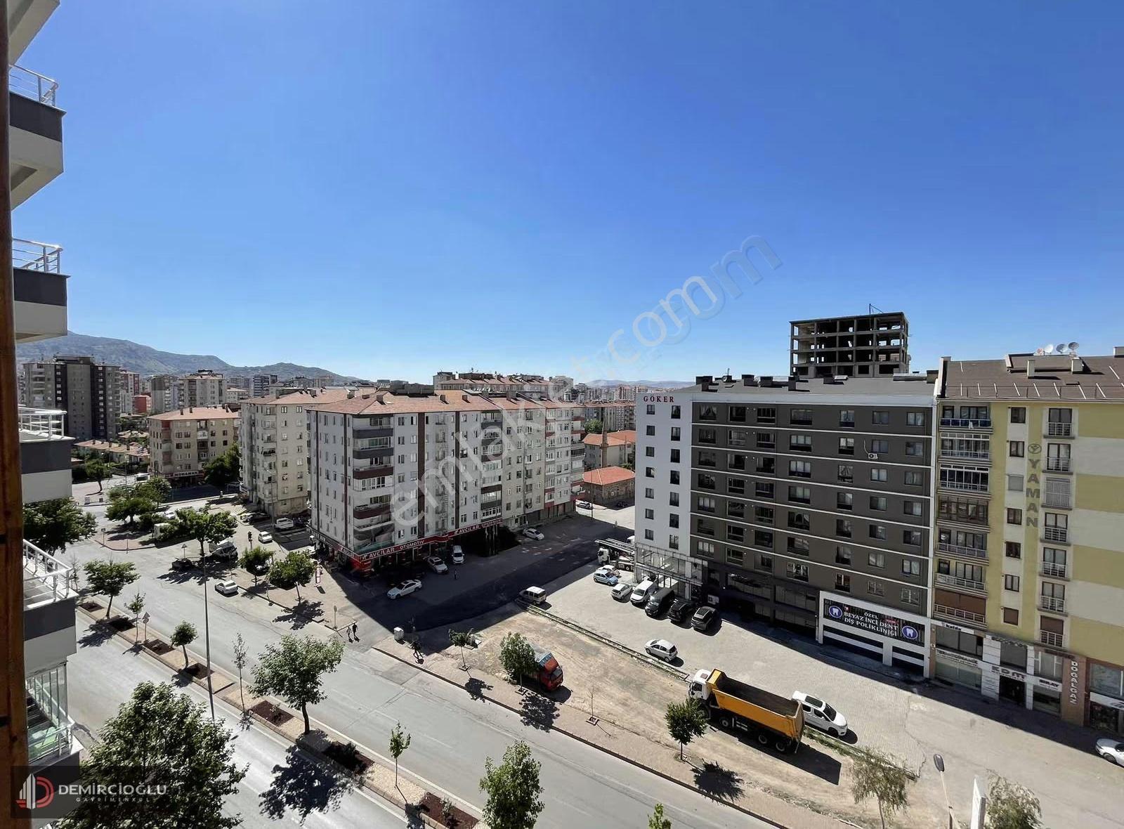 Gülük Mah/3+1/site İçerisinde/kapalı Otopark/165m2 - Görsel 20