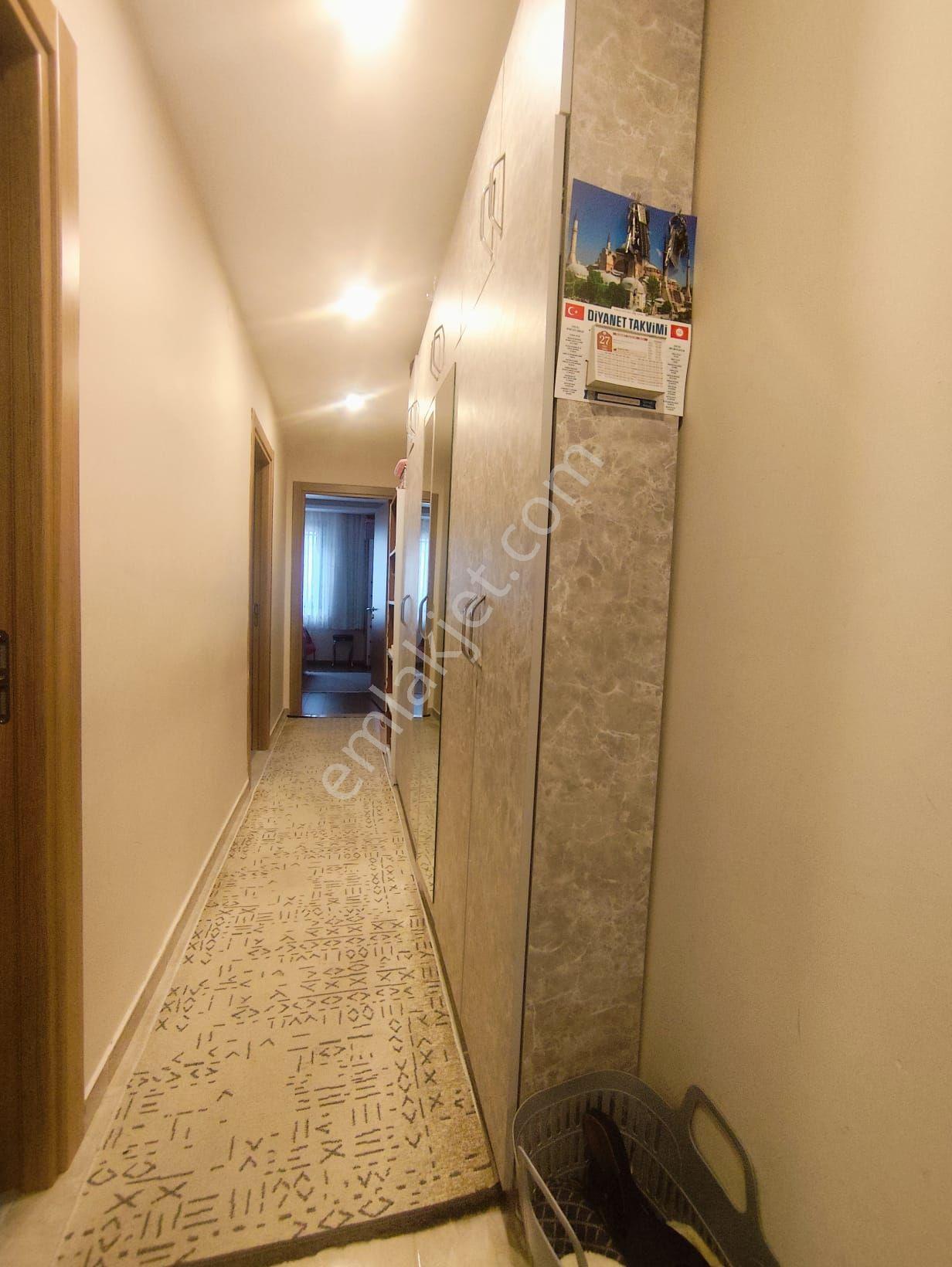 Mertcan'dan Hürriyet Mah. Ebeveyn Banyolu Kapalı Balkon 3+1 Daire - Görsel 31