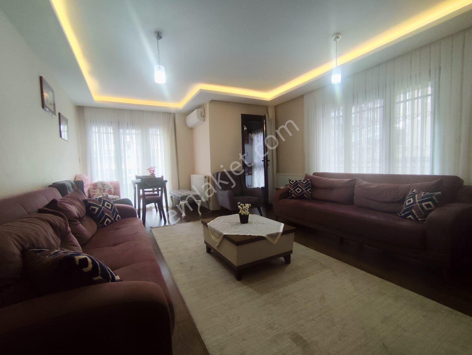 Mertcan'dan Hürriyet Mah. Ebeveyn Banyolu Kapalı Balkon 3+1 Daire