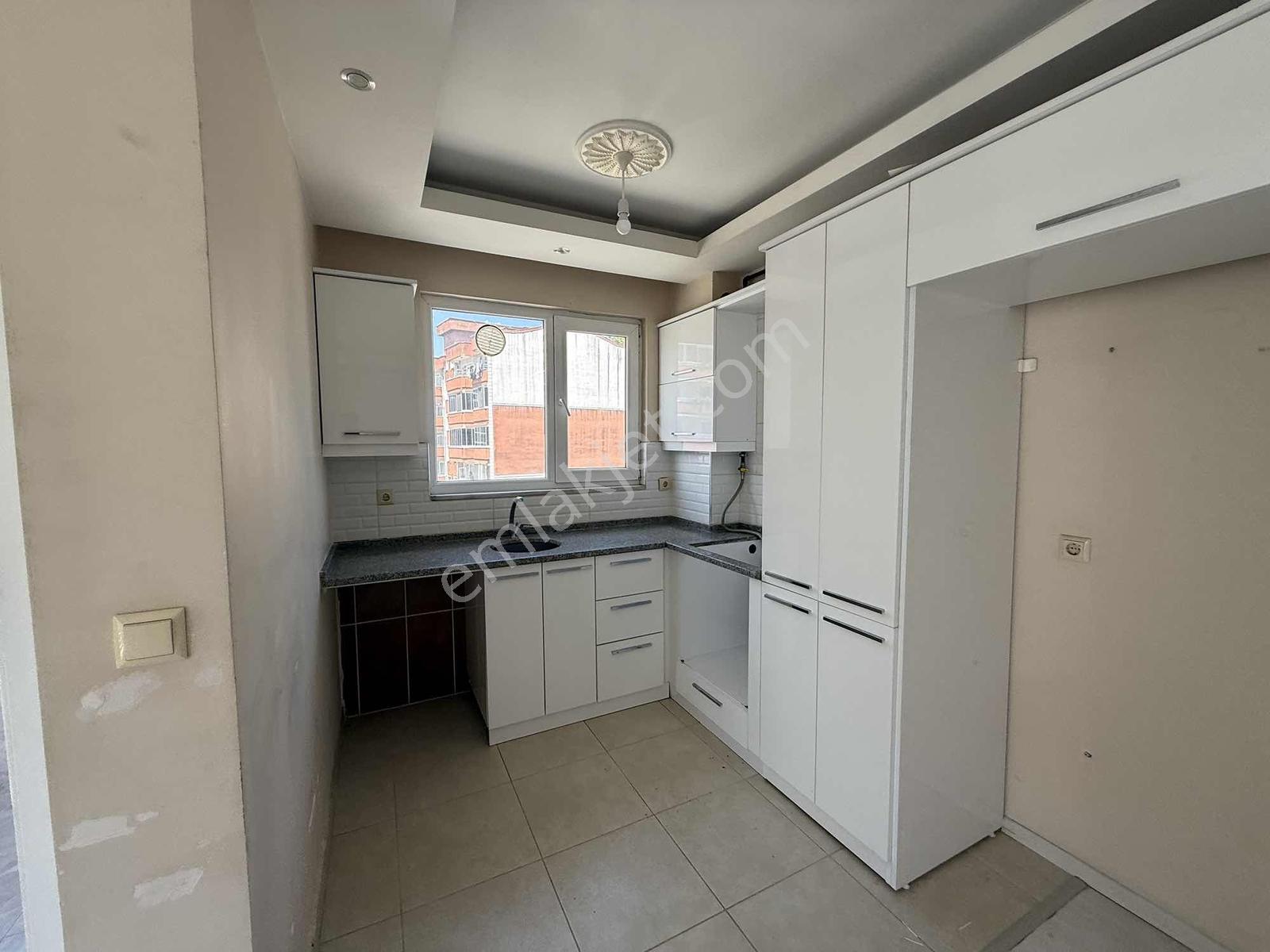 Tekkeköy 19 Mayıs Mahallesinde Kiralık 2+0 Merkezi Konum Daire - Görsel 10