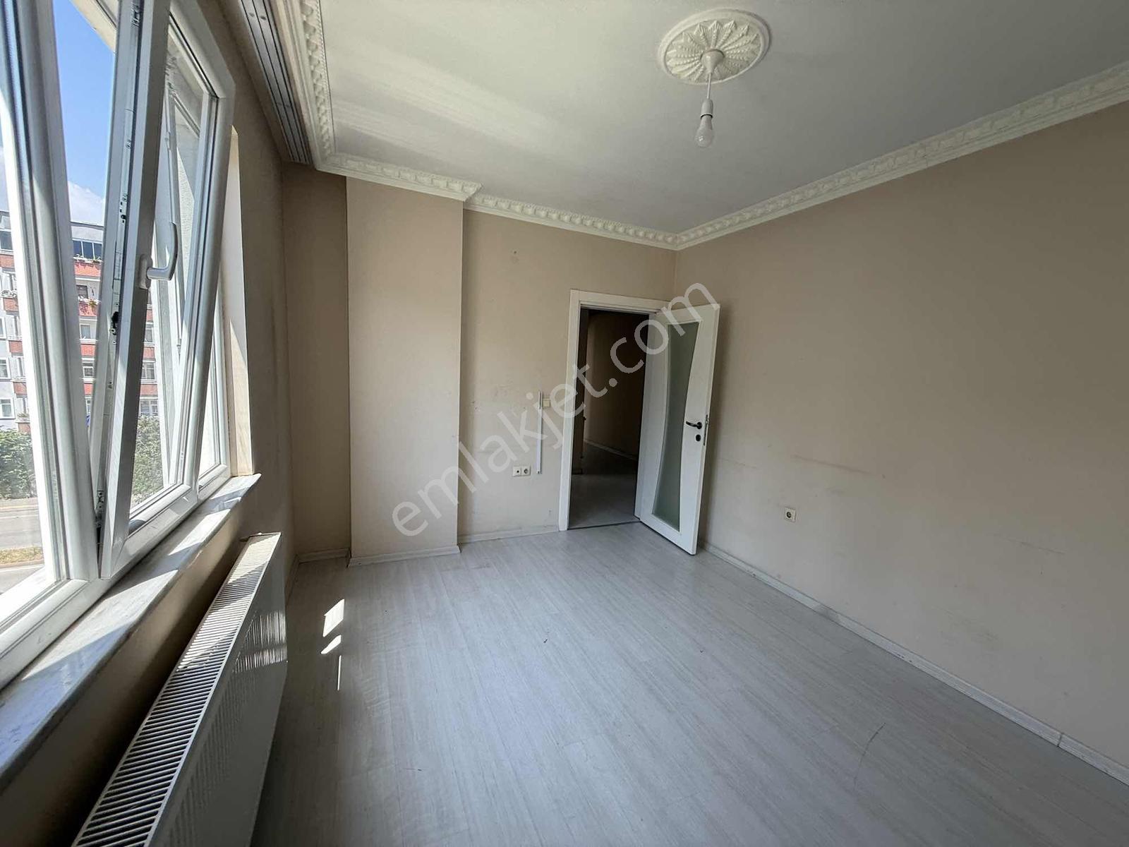 Tekkeköy 19 Mayıs Mahallesinde Kiralık 2+0 Merkezi Konum Daire - Görsel 20