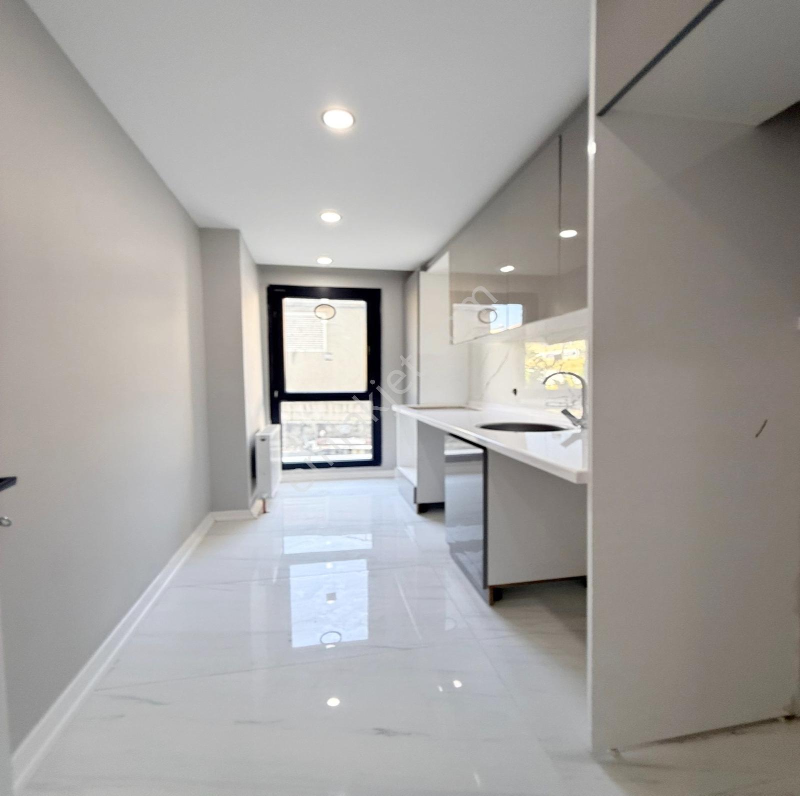 Butik Site İçinde Kapalı Otoparklı Satılık 2+1 Düz Diriş Daire - Görsel 35