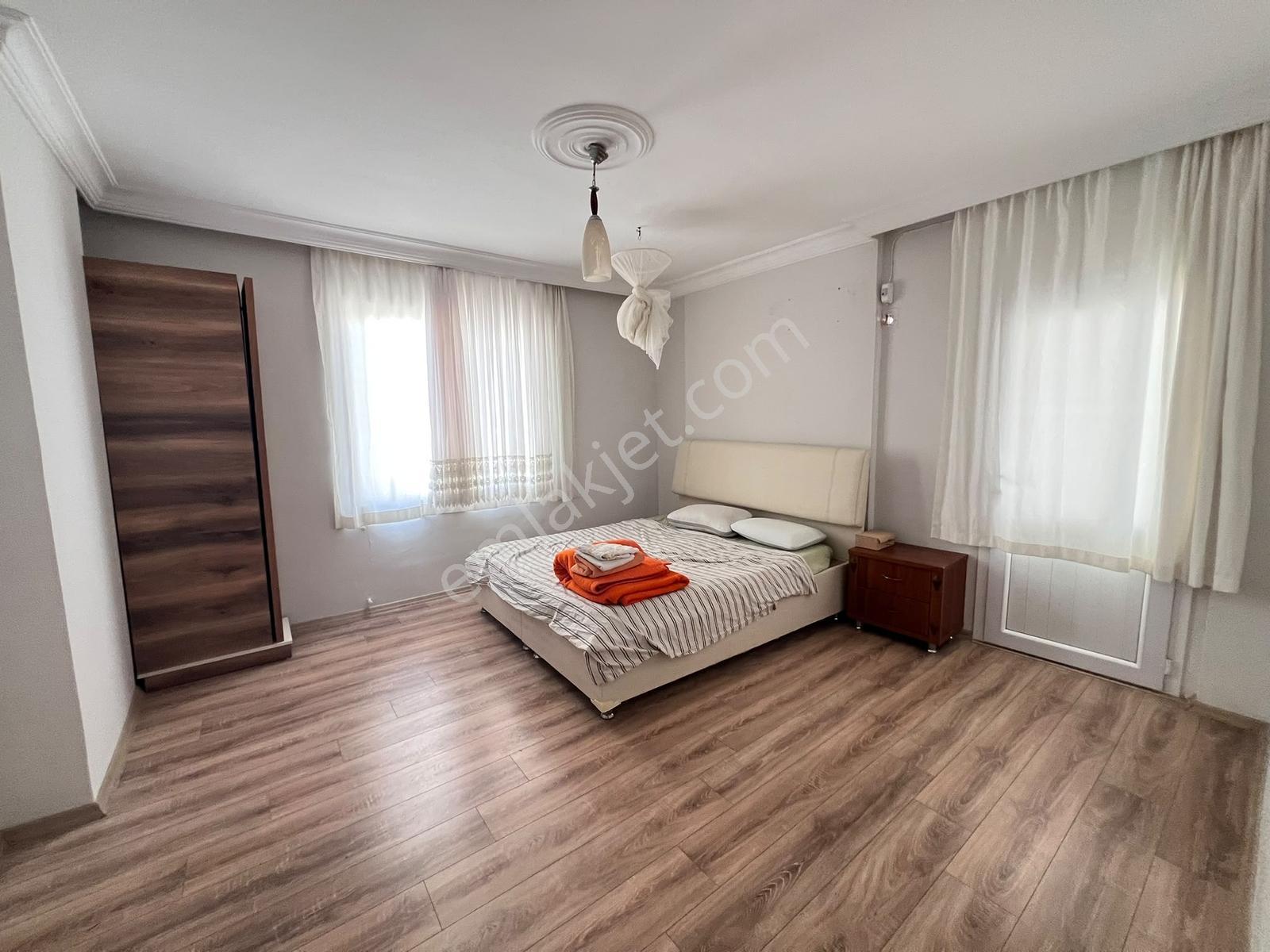 Han Emlak'tan Merkez Mah'de Site İçinde Eşyalı 3+1 Kiralık Daire - Görsel 4