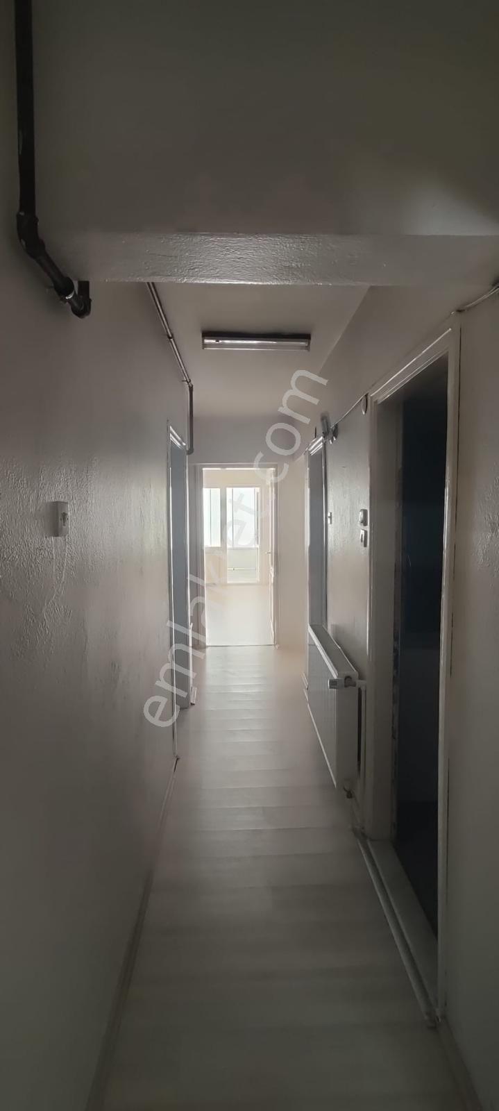 Yeni Mahalle'de Kiralık 3. Kat 3+1 Doğalgazlı Daire - Görsel 6