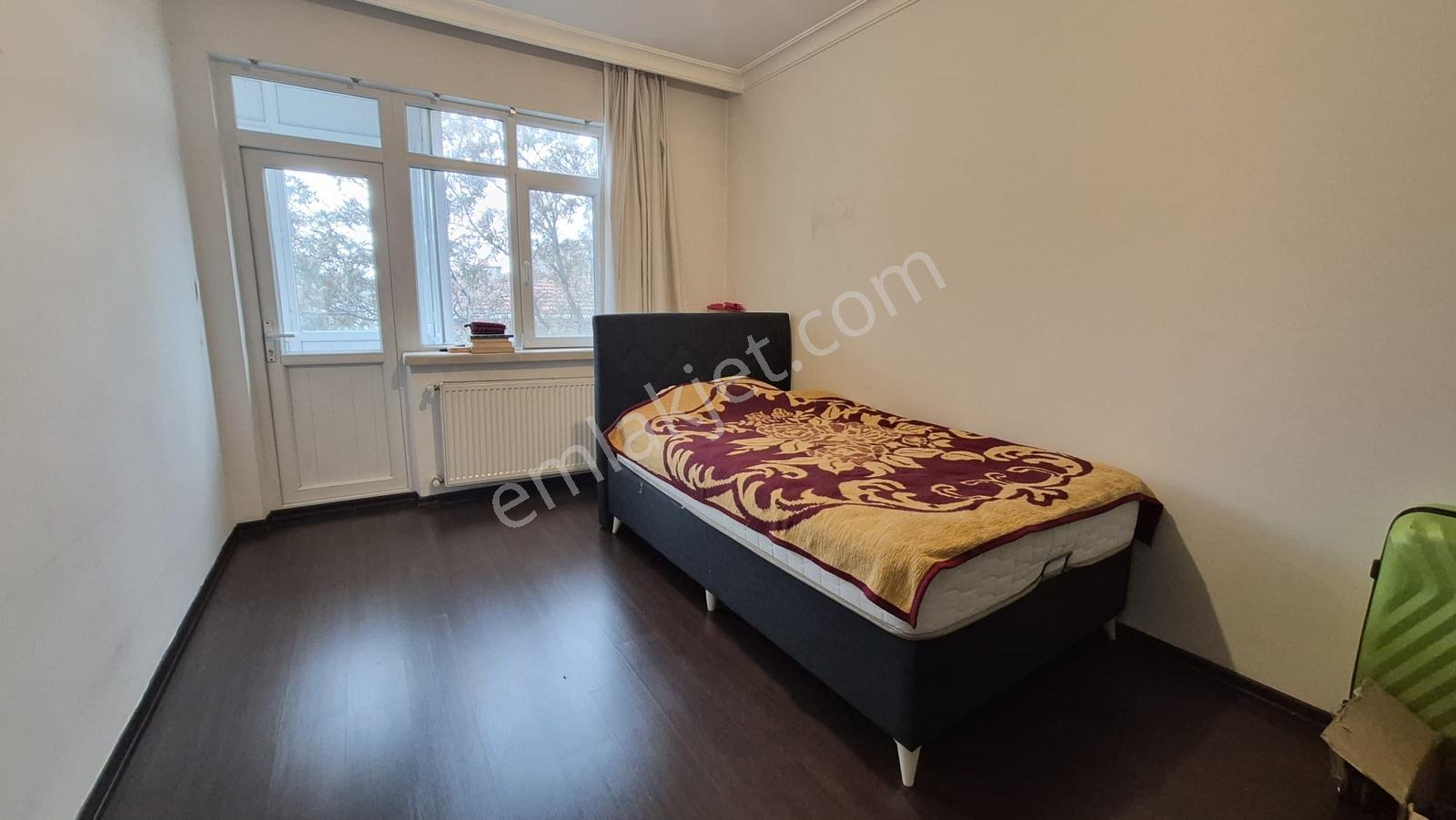 Hoşdere Caddesi Üzerinde 2,5+1 Ful Mobilyalı Daire - Görsel 14