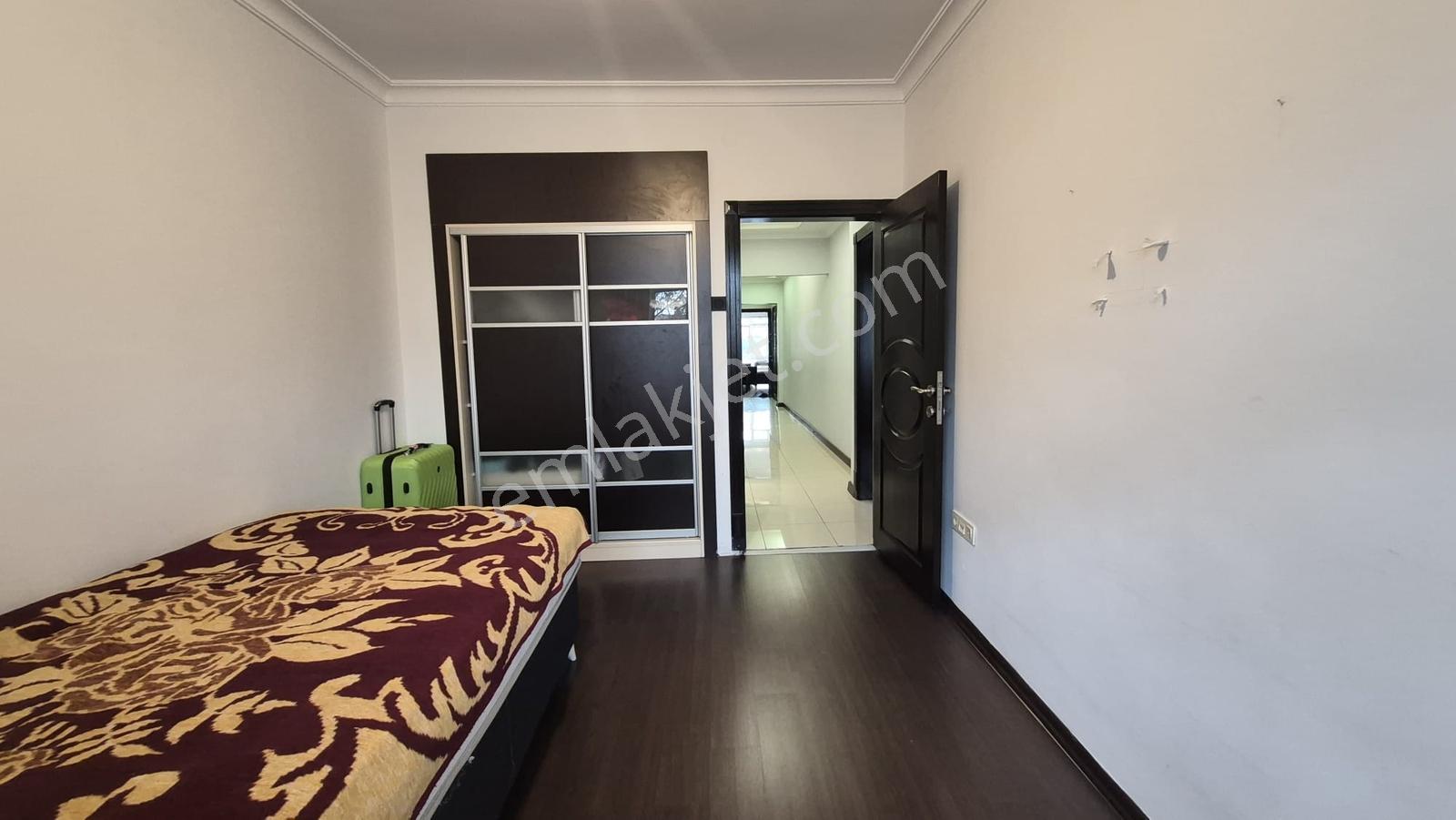 Hoşdere Caddesi Üzerinde 2,5+1 Ful Mobilyalı Daire - Görsel 13