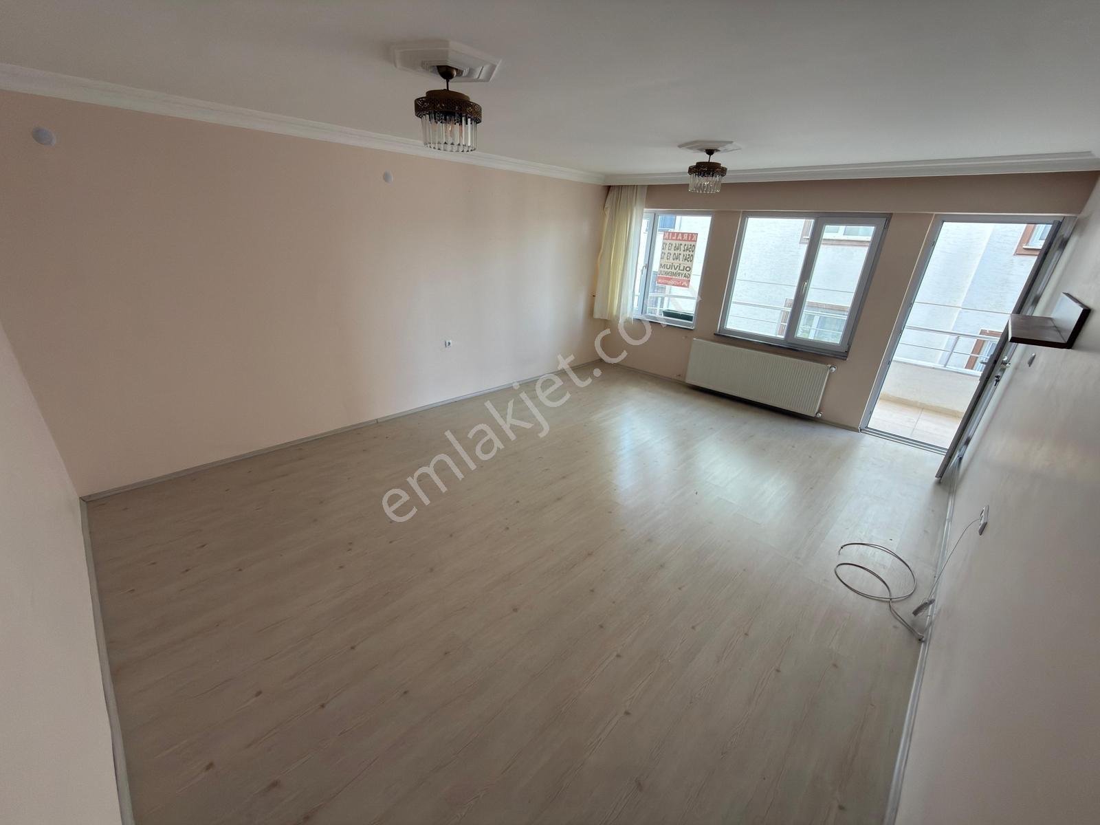Olivium'dan Burgaz Mah'de Kiralık 2+1 Masrafsız Geniş Daire - Görsel 12