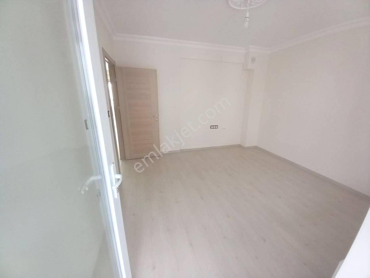 71 Evler Mahallesi Açelya Tramvay Durağı Önü 3+1 Kiralık Daire - Görsel 5