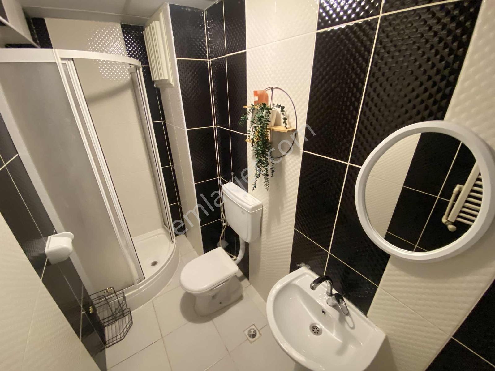 Bakımlı , Temiz, Oturuma Hazır 2+1 Eşyalı Kiralık Daire - Görsel 15