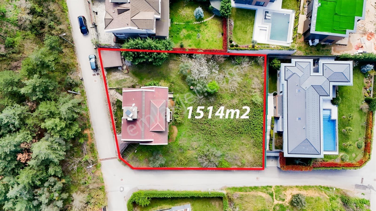 Bursa Doburcada 2 Parsel Üzerinde, 7+1 Villa Ve 750 M² Arsa - Görsel 2