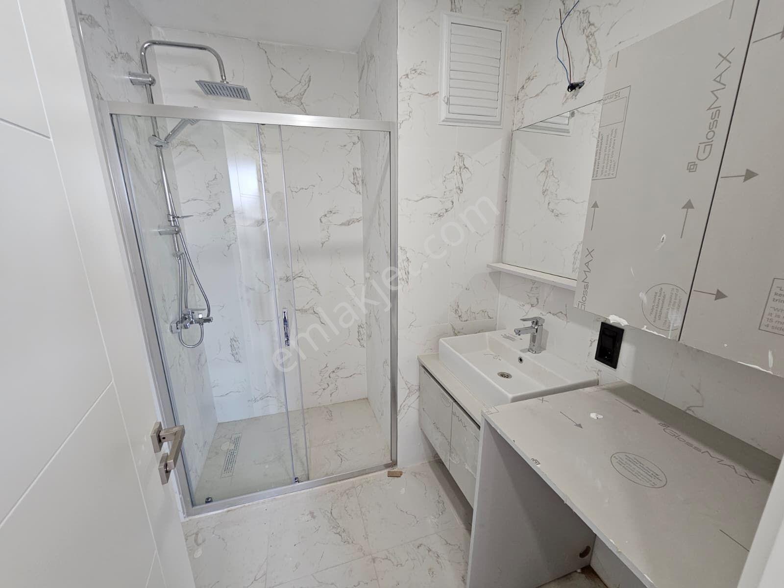 Flora Delux 'de Deniz Manzaralı Balkon'lu Satılık 3+1 Site Dairesi - Görsel 9