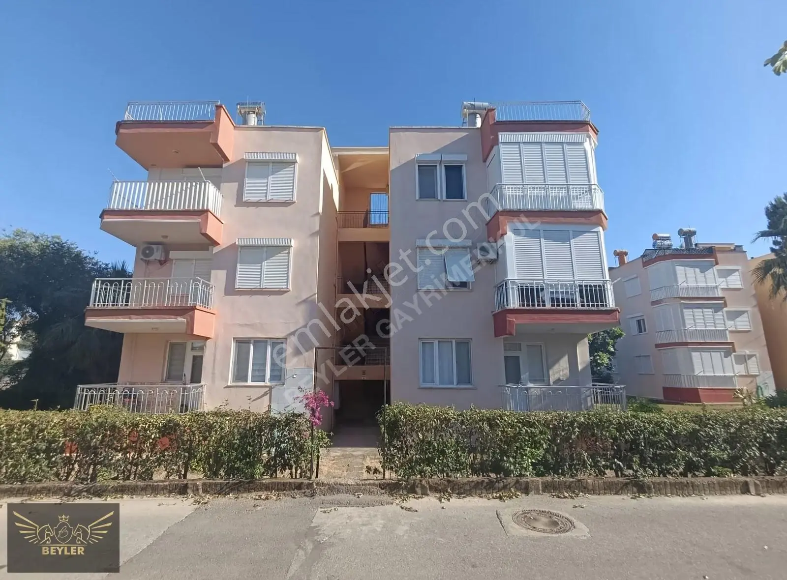 Bogazkent'te Site İçinde, Denize Yakın 3+1 Daire - Görsel 3