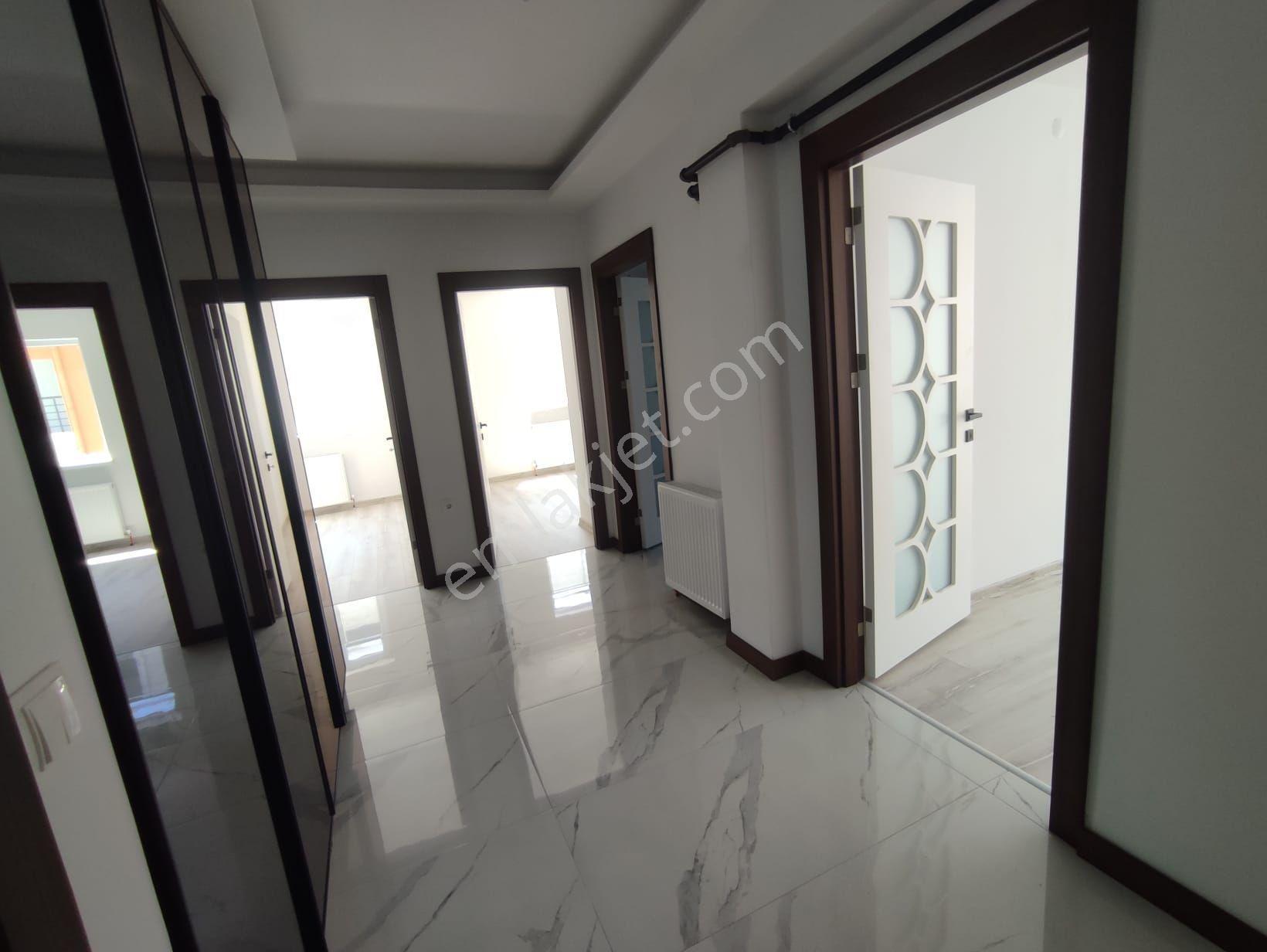 Başpınar Mah. 1131. Sokak'ta Kiralık 3+1 Lüks Daire - Görsel 13