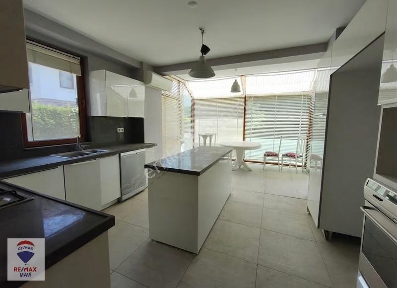 Sapanca Bağdat Caddesin'de 300 M² Bahçe'li 450 M² Lüks Villa - Görsel 12