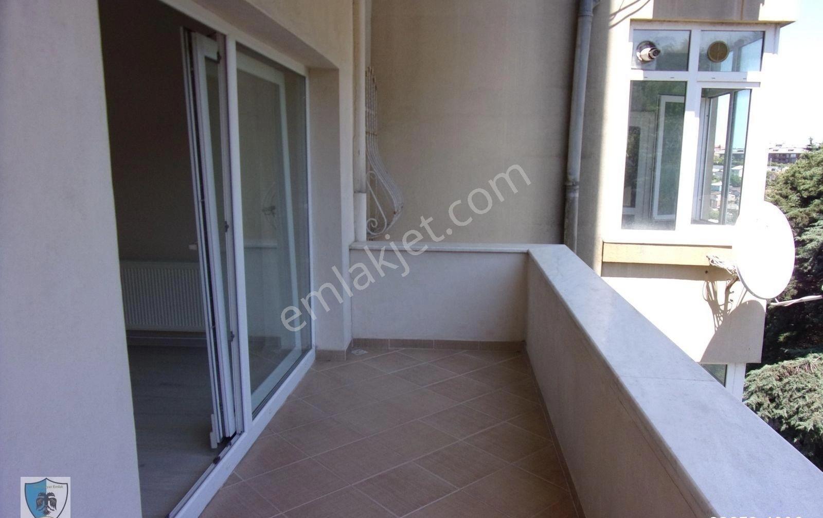 Tarabya Sanatçılar Sitesinde 3+1 140 Metrekare Muhteşem Kiralık Daire - Görsel 12