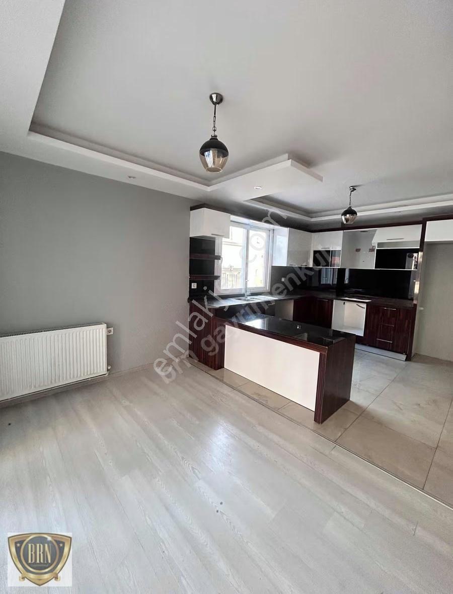 Brn Emlak'tan Toroslar Yalınayak Mah 3+1 Havuzlu Kiralık Daire