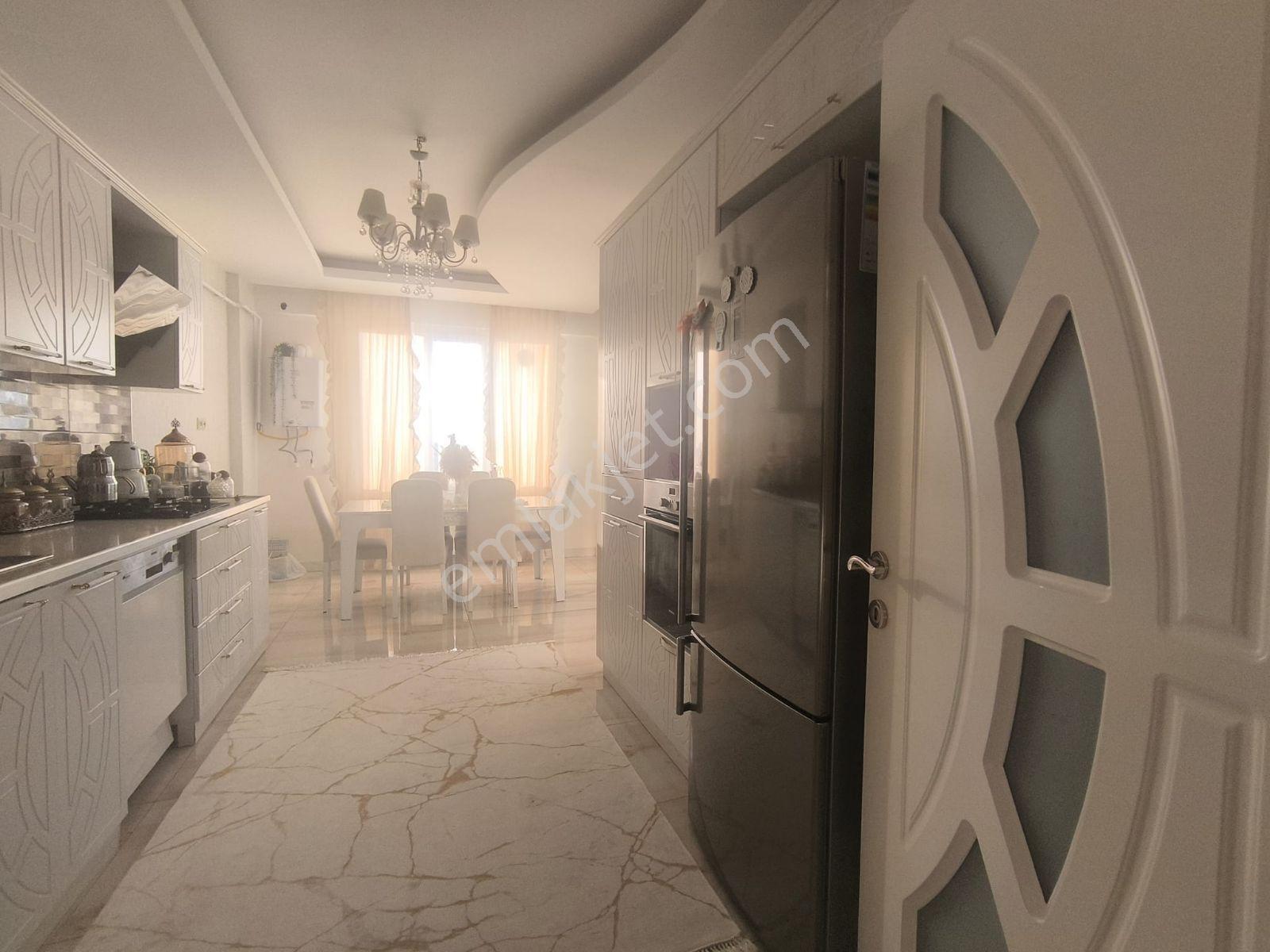 Fabrika Mahallesi'nde Fiyat Düştü 3.5+1 Acil Satılık Daire - Görsel 8