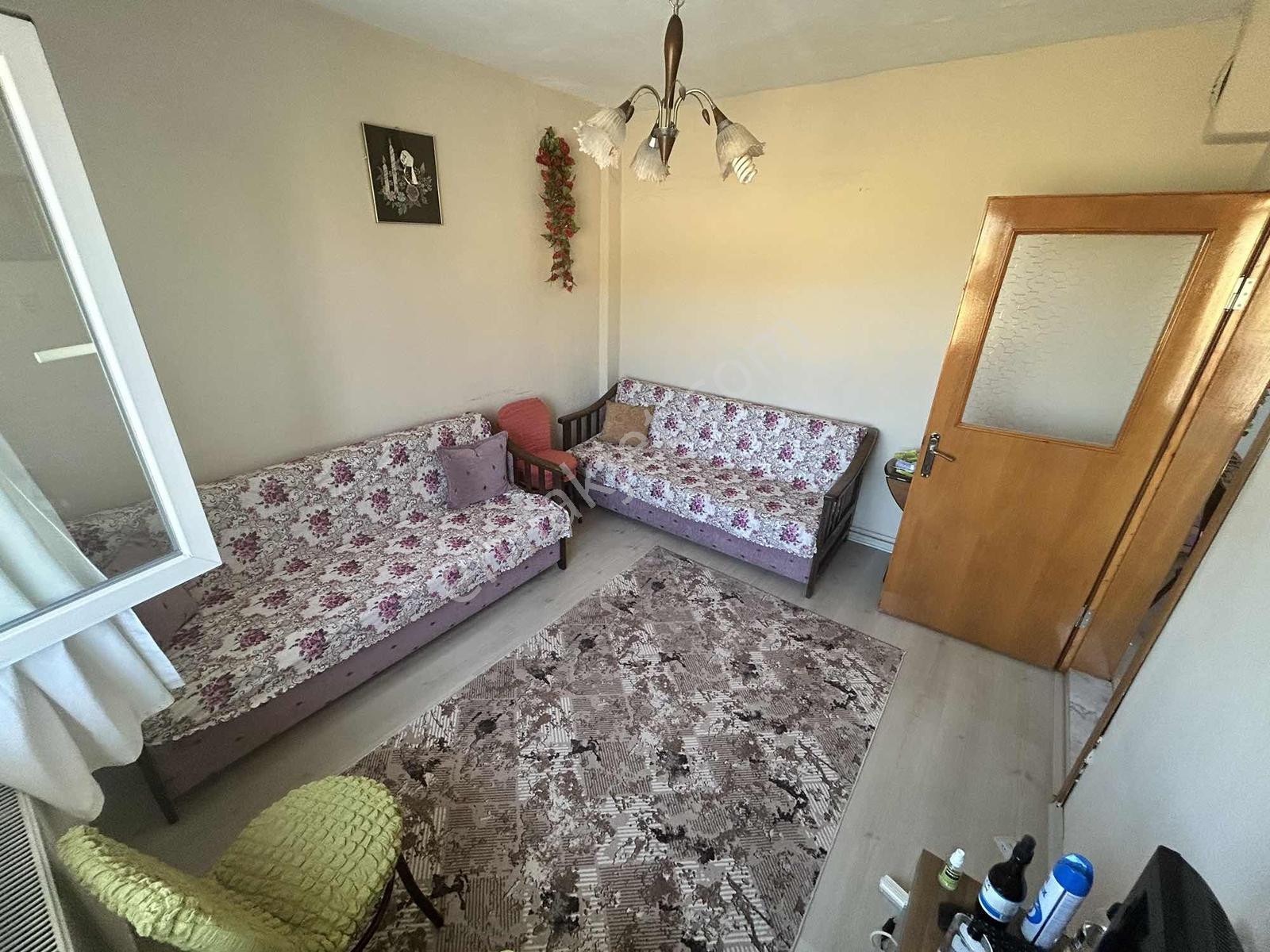 Ayyıldız Mah. 2+1 Bahçeli Oturuma Uygun 130 M2 Arsa Ya Sahip - Görsel 5