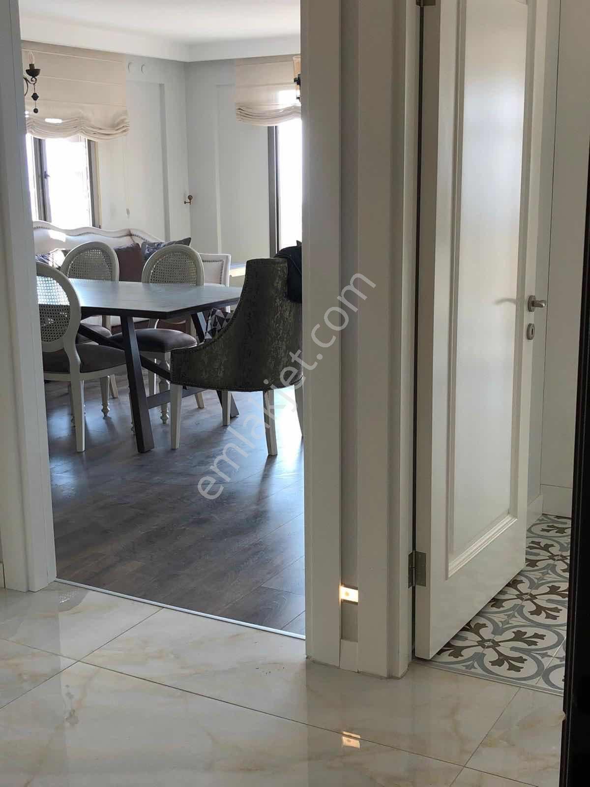 Deniz Manzaralı Full Yapılı Ve Eşyalı 2 + 1 Daıre Körfezköy - Görsel 14