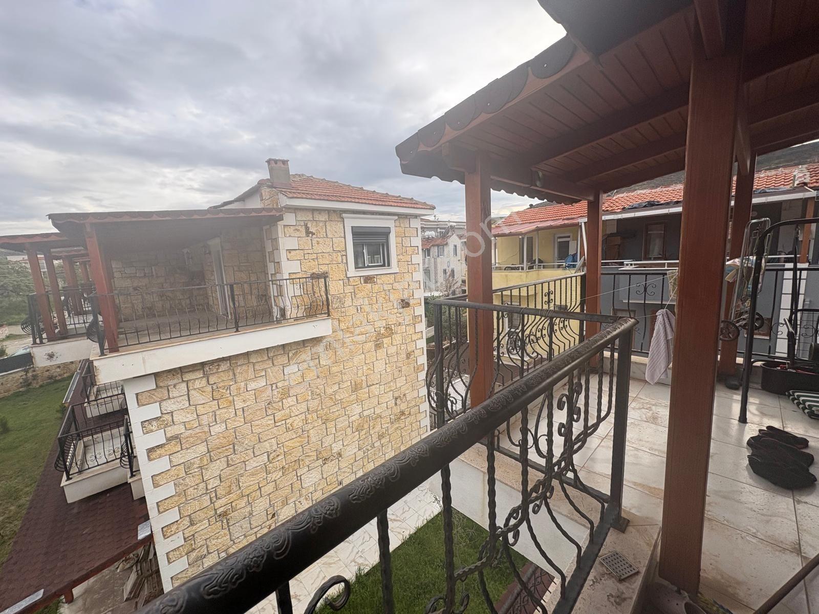 Yeni Foçada4+1 Denize Yakın Site İçerisinde Fırsat Taş Villa.. - Görsel 28