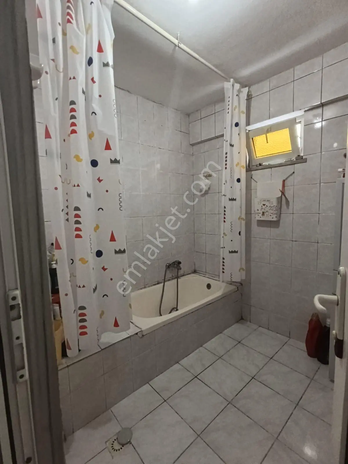 Selçukbey Mahallesinde 130m2 2+1 Geniş Mulkiyetli Satılık Daire - Görsel 15