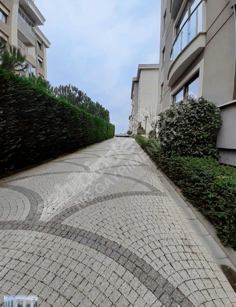 Sancaktepe Yeşil Koruplus Sitesi'nde Sosyal Olanaklı Satılık 3+1 - Görsel 11