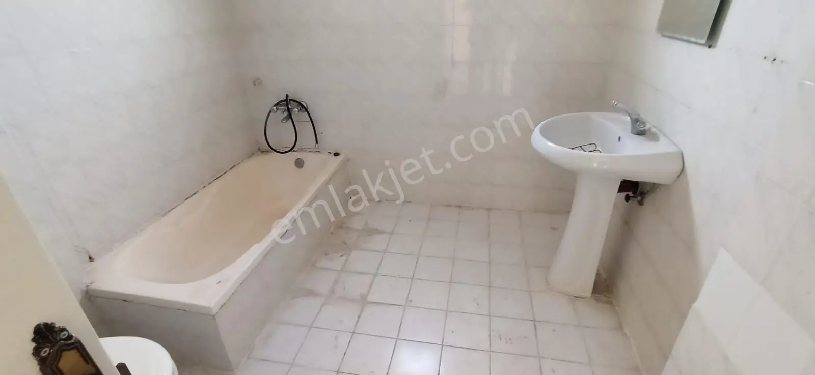 Bayındırda 3+1 140m2 4.kat Kdb Cephe - Görsel 15