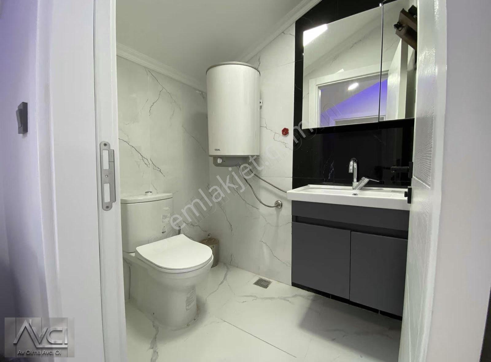 Avcı'dan Havuzlu Site'de Full Tadilatlı Eşyalı Satılık 3+1 Villa - Görsel 22