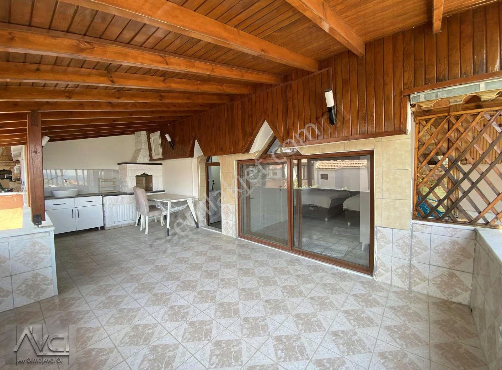 Avcı'dan Havuzlu Site'de Full Tadilatlı Eşyalı Satılık 3+1 Villa - Görsel 21