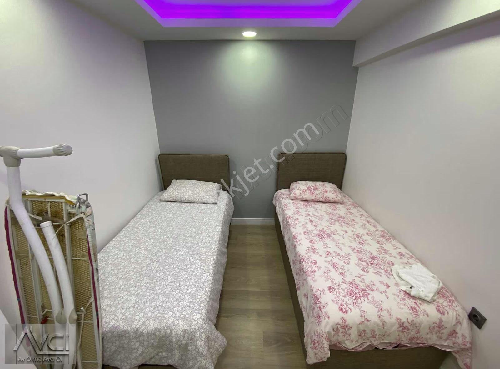 Avcı'dan Havuzlu Site'de Full Tadilatlı Eşyalı Satılık 3+1 Villa - Görsel 15