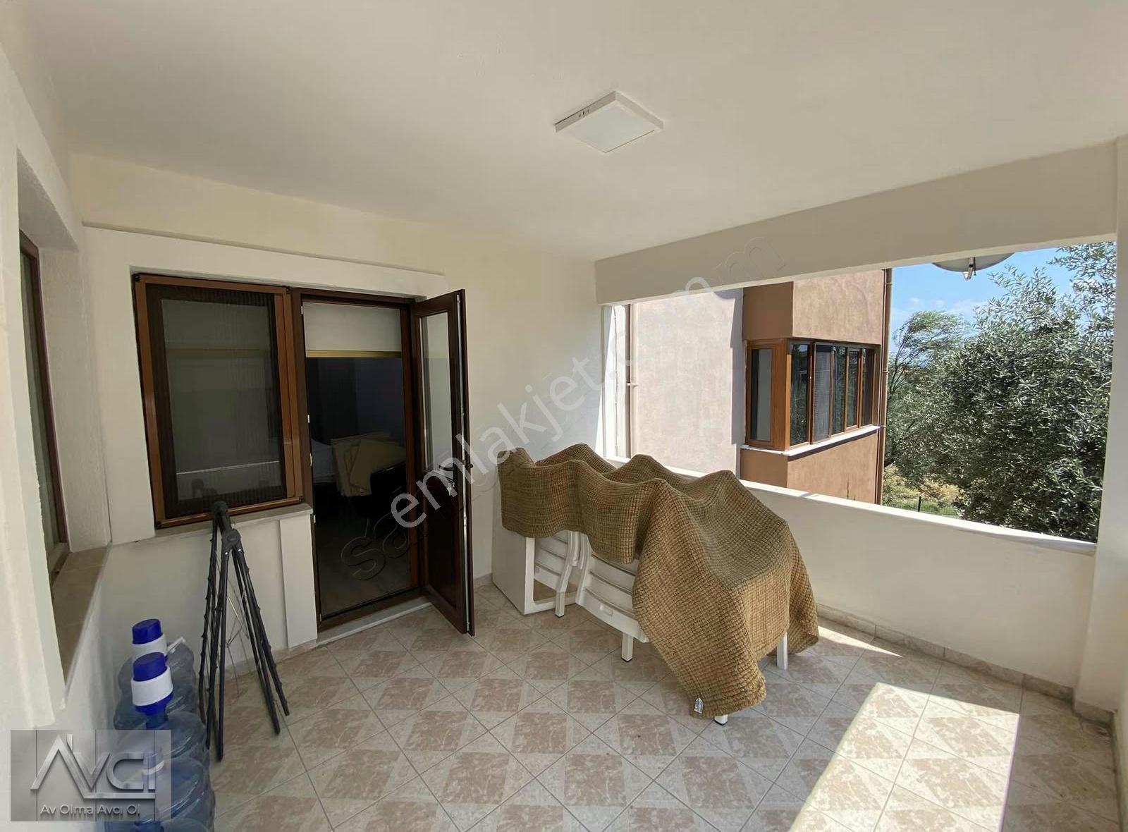 Avcı'dan Havuzlu Site'de Full Tadilatlı Eşyalı Satılık 3+1 Villa - Görsel 7