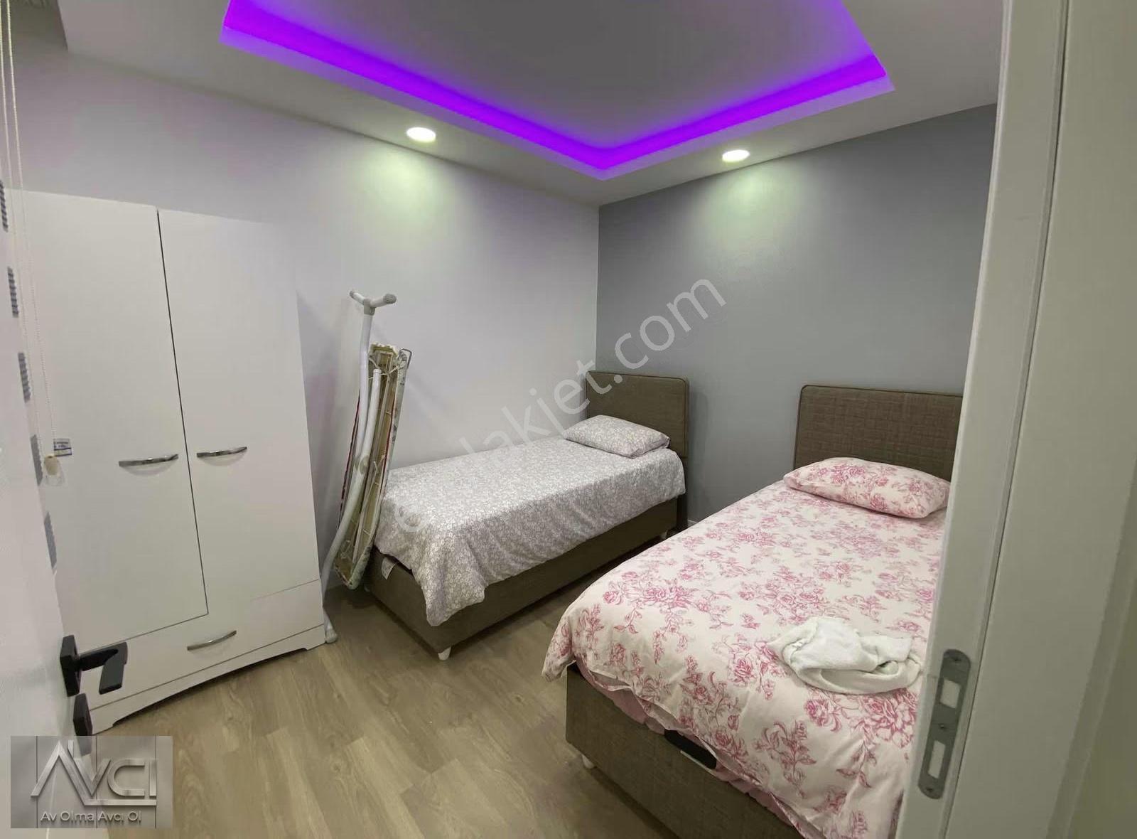 Avcı'dan Havuzlu Site'de Full Tadilatlı Eşyalı Satılık 3+1 Villa - Görsel 8