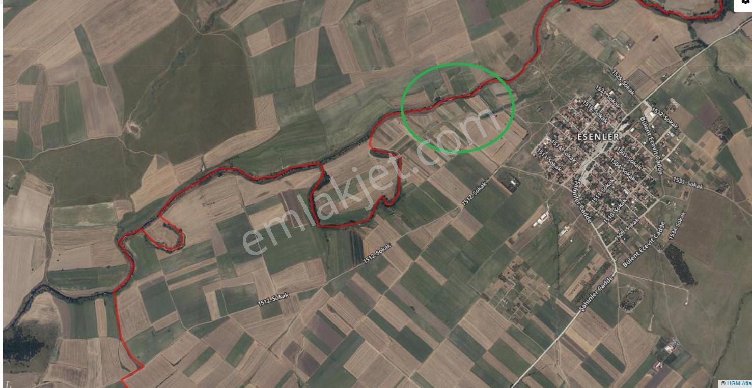 Esenler Köyünün En Uygun Yeri.. 2100 M Bahçe