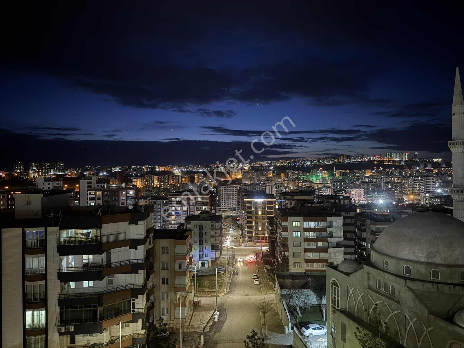 Goldev'den 3+1 Manzaralı İçi Bakımlı Geniş Fırsat Dairesi ! - Görsel 14
